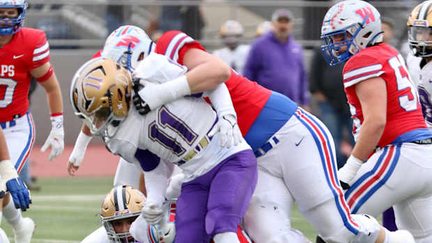 San Benito Austin Westlake Texas football regional semifinals 6A DI playoffs 112522 Clara Sandoval 16